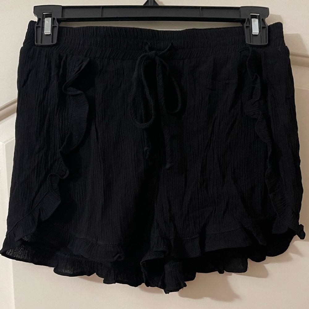 Ambiance Apparel Women’s Black Dressy Shorts Small
